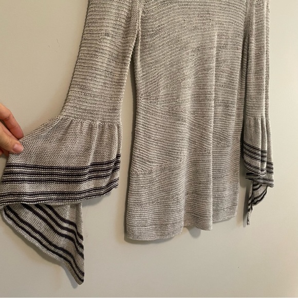 Nic&Zoe bell sleeved sweater - Picture 6 of 9